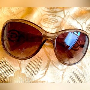 GUESS Oversized Oval Sunglasses | Gradient Lenses GU 7309